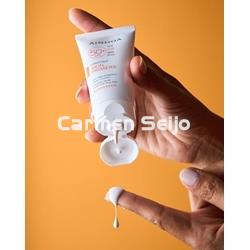 Ainhoa Cosmetics · Emulsión Solar Facial SPF 50+ Skin Primers 50 ml - Imagen 2