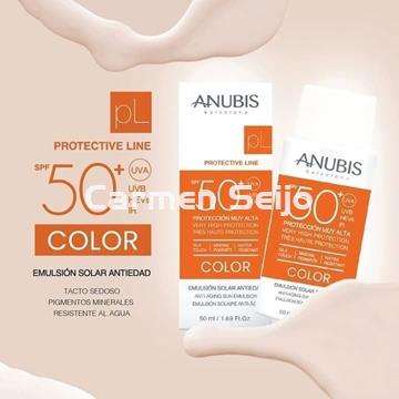 Anubis Emulsión Solar Antiedad con Color SPF 50+ Protective Line 50 ml - Imagen 2