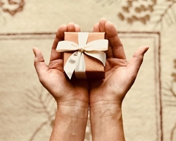 ¡Sorprende a tu padre este año con productos de belleza!