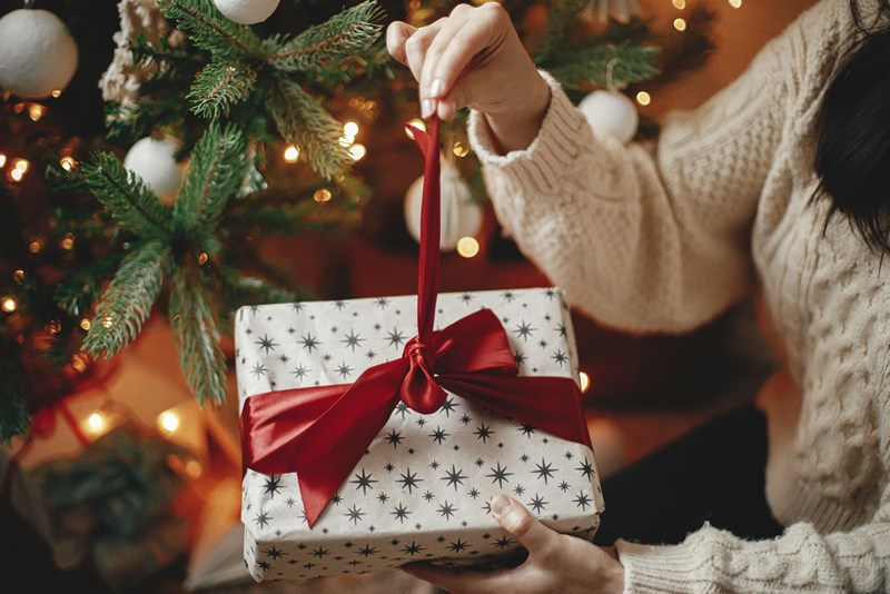 ¡Sorprende a tus seres queridos esta Navidad con nuestros packs de productos Montibello!