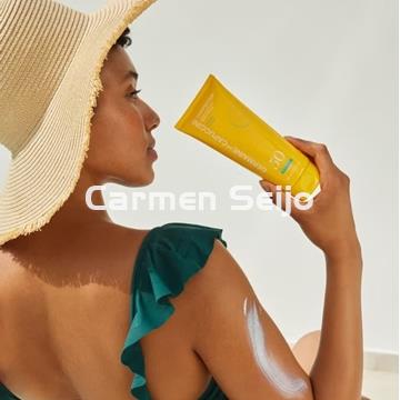 Germaine de Capuccini Leche Protectora SPF 50 Facial y Corporal Timexpert Sun - Imagen 2