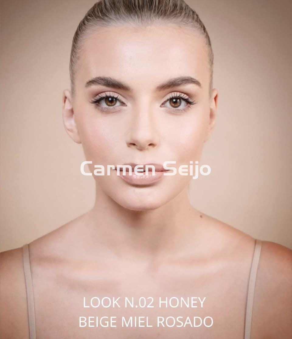Nee Make Up Milano Maquillaje Mate y Waterproof Dress Me All Day 302 Honey - Imagen 3