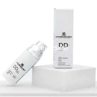Utsukusy DD Color Cream SPF 50 Tono Oscuro - Imagen 1